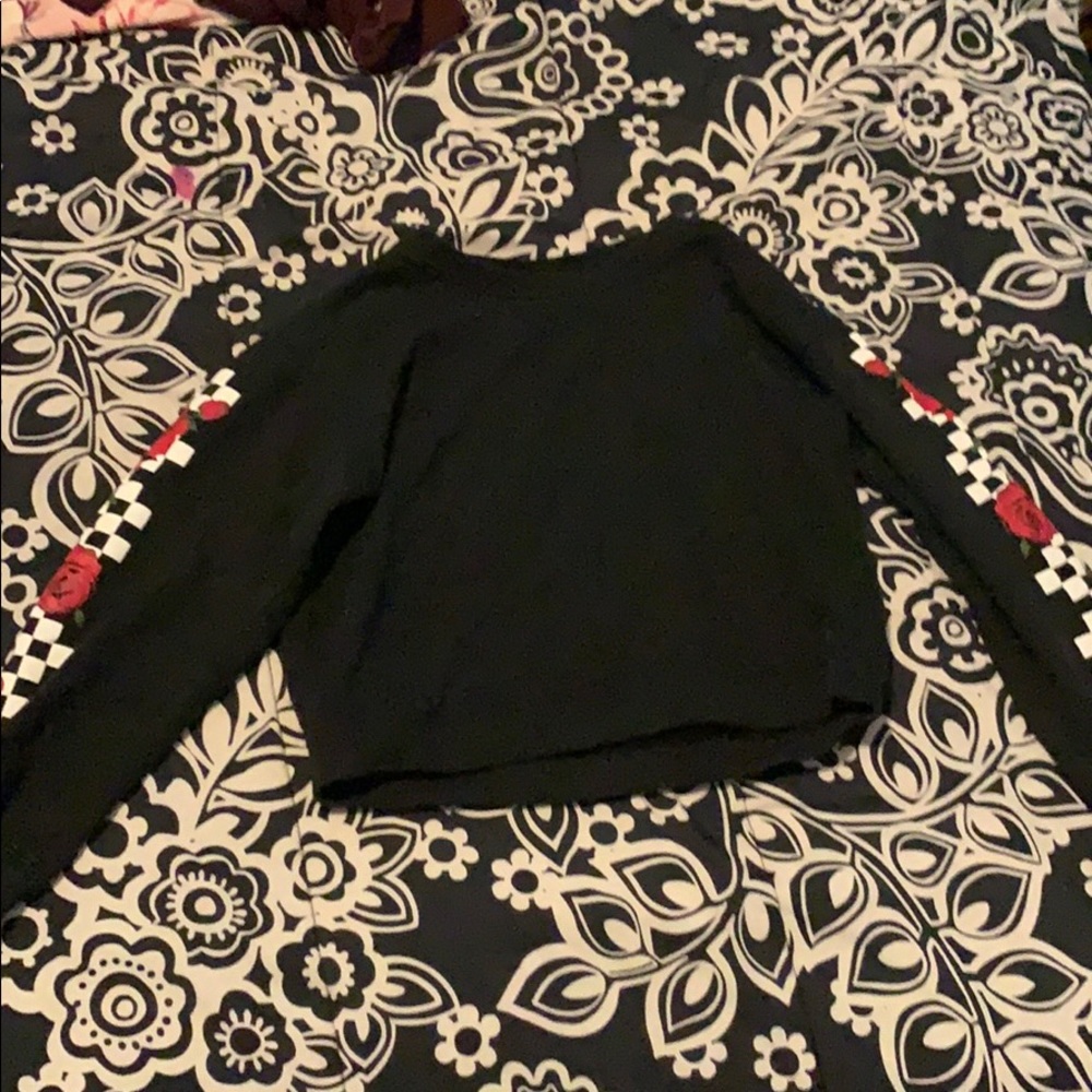 A Long sleeve shirt.